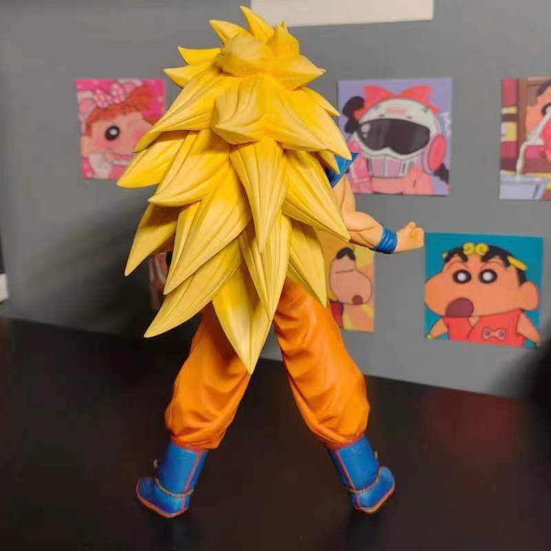 main image 4 70 - Dragon Ball Figure